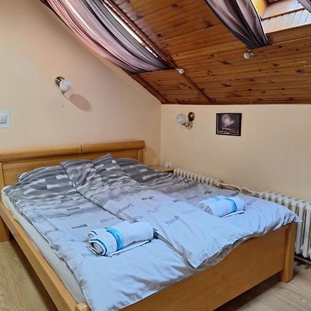 Apartmani Sara Novi Sad Bagian luar foto